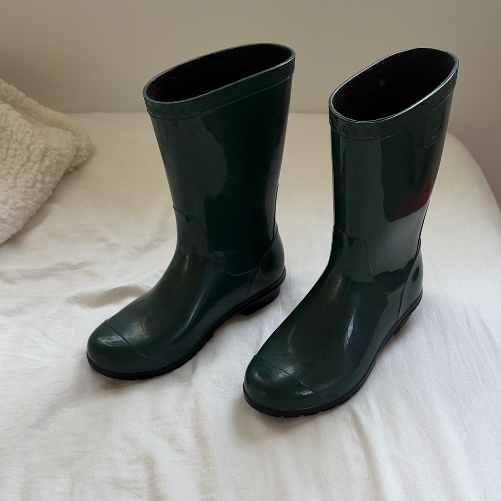 Kids Green Rain Boots Size 2
